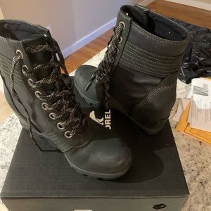 Sorel Lexie Wedge size 8, Black